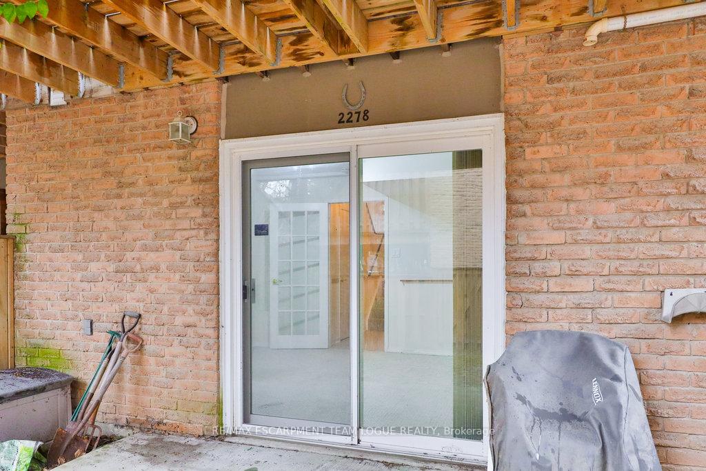 3 Bedrooms Condo at 2278 Marine,  Oakville For sale
