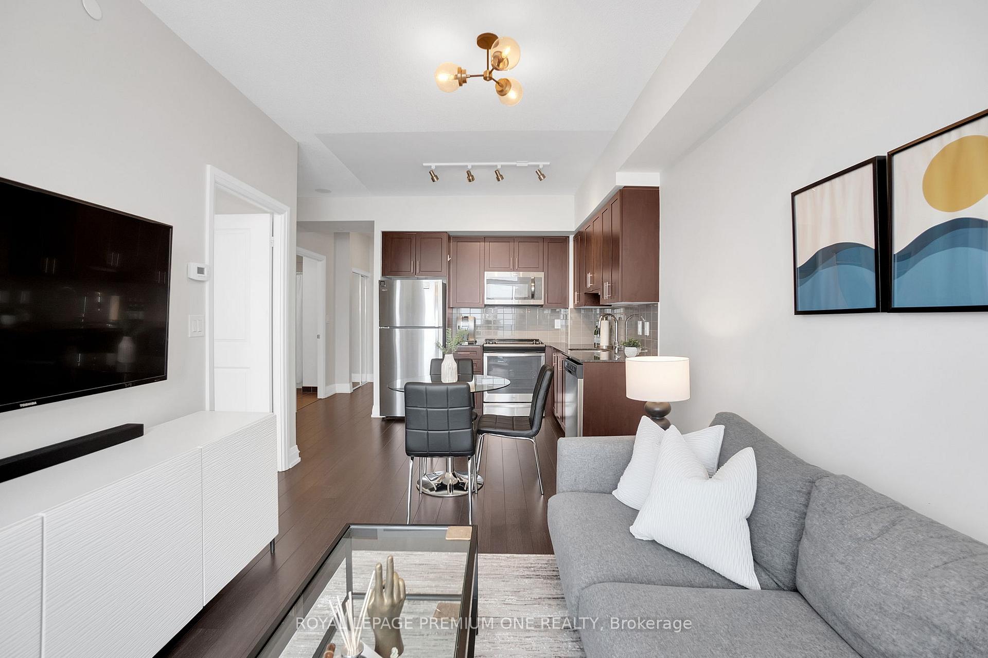 2 Bedrooms Condo at 3600 Highway 7, Vaughan For sale