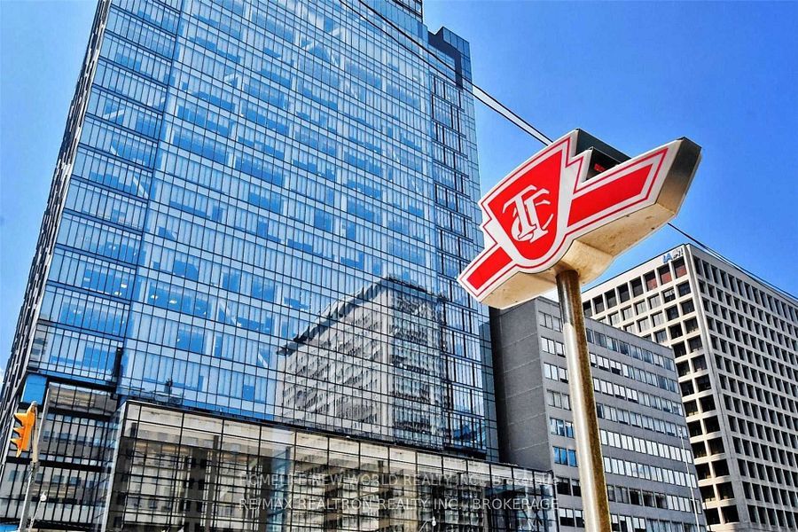 #3101 - 488 University Avenue, Toronto, ON M5G 0C1
