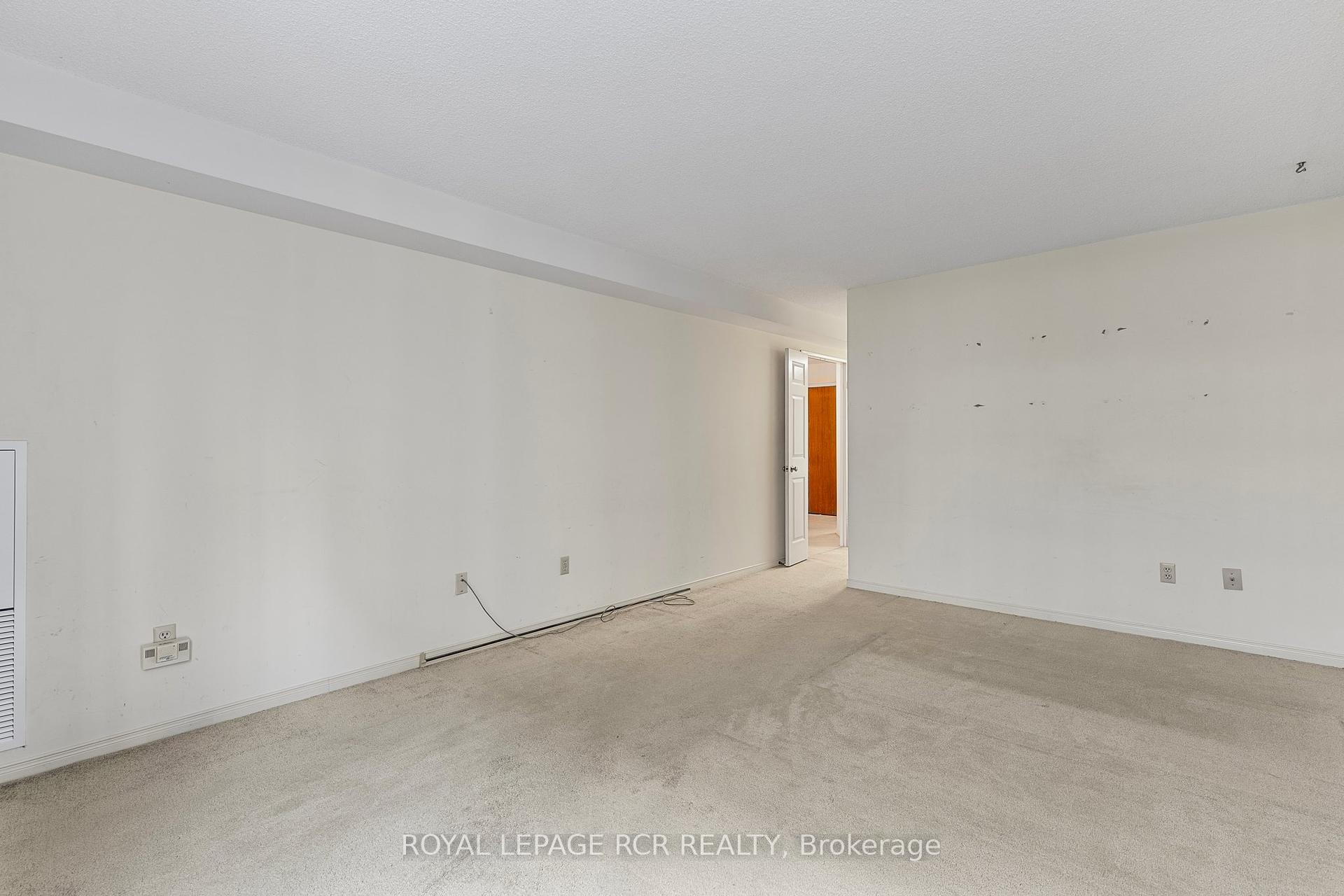 2 Bedrooms Condo at 195 St Patrick, Toronto For sale