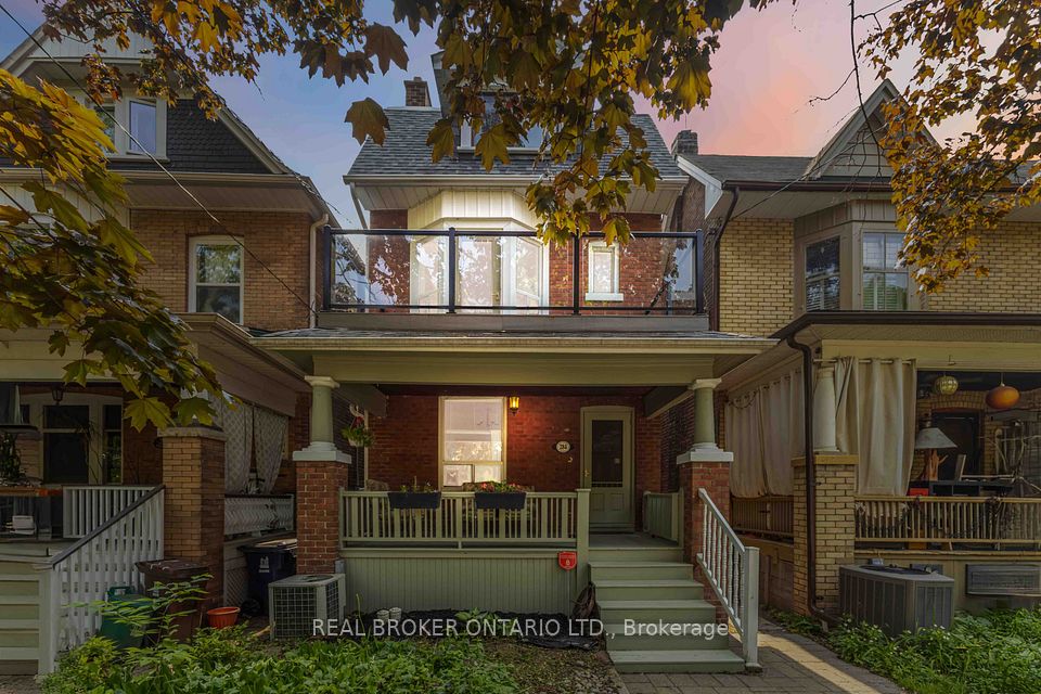 284 Waverley
