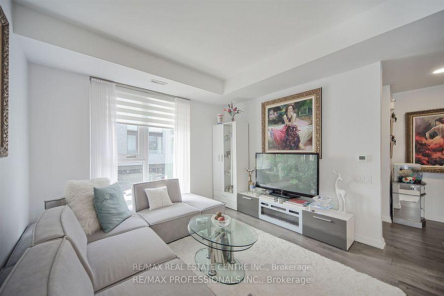 3 Bedrooms Condo at 15 Brin, Toronto For sale