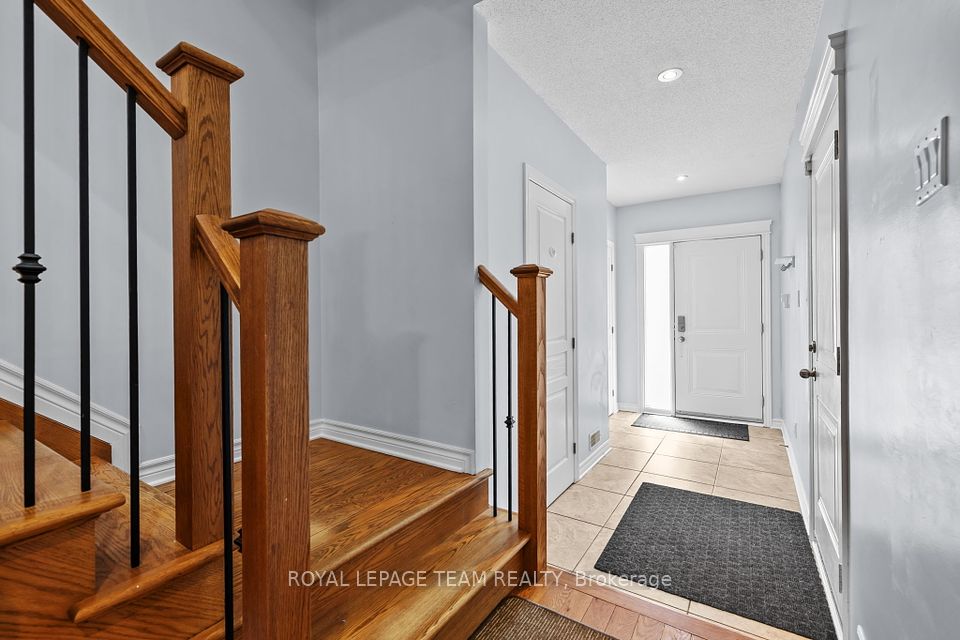125 Brilia Private, BeaconHillNorthSouthandArea, ON K1J 0B7