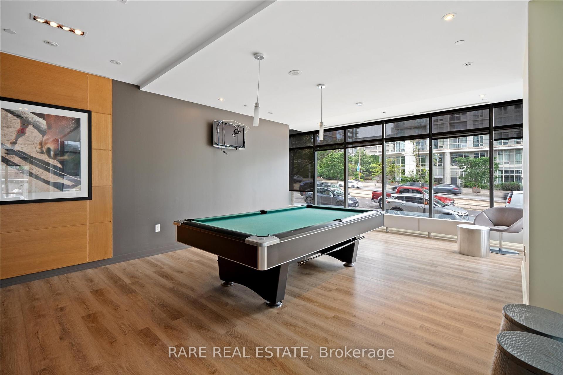 3 Bedrooms Condo at 11 Brunel, Toronto For sale