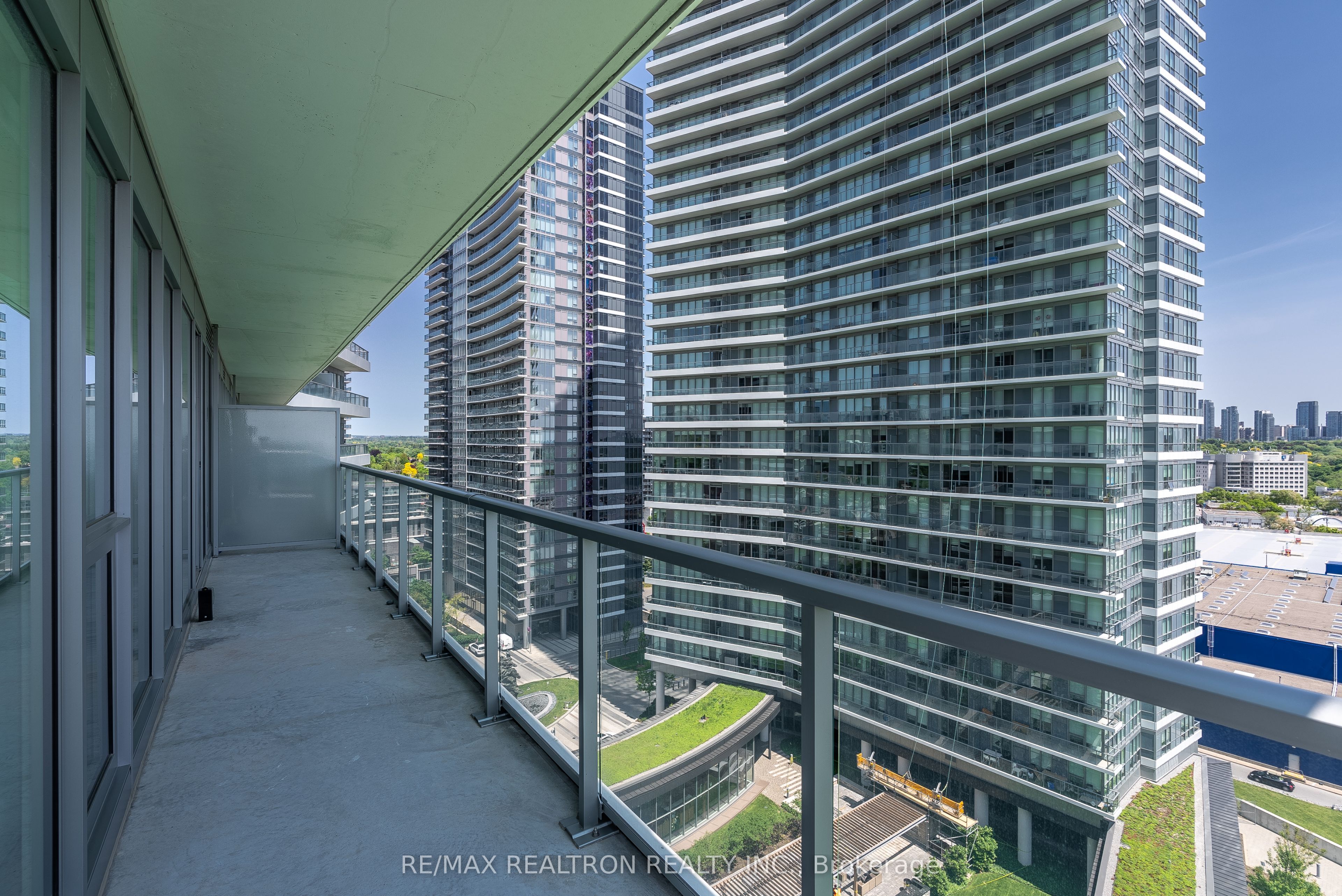 115 McMahon Drive, #1110