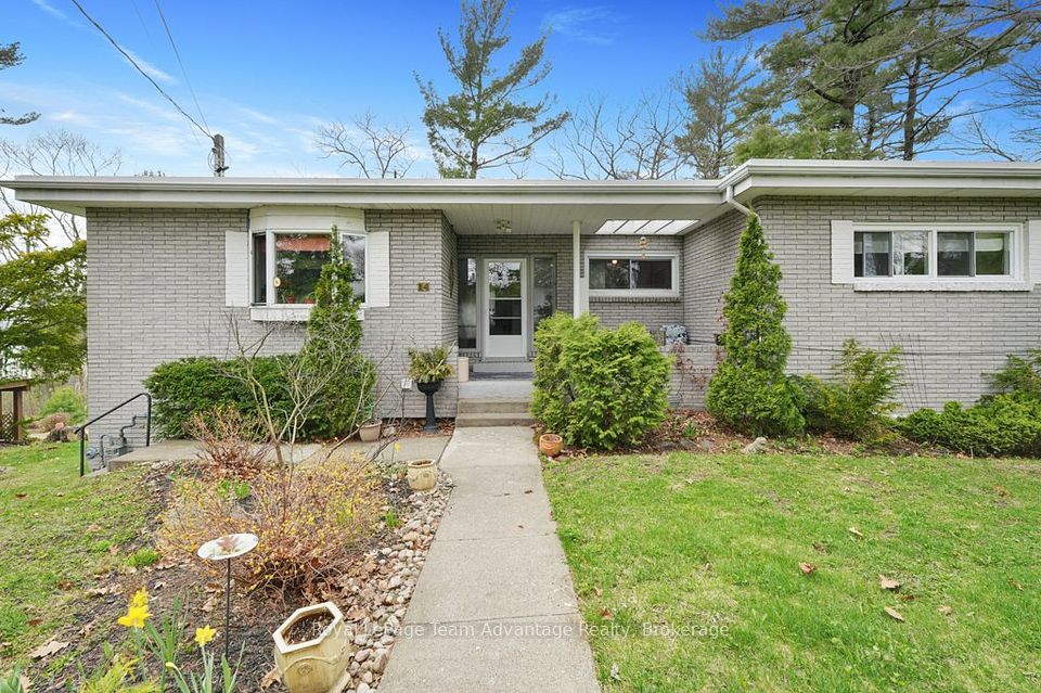 14 Avenue
