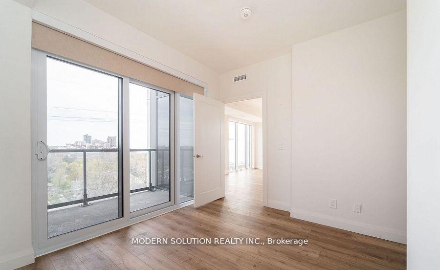 2 Bedrooms Condo at 500 Brock, Burlington For sale