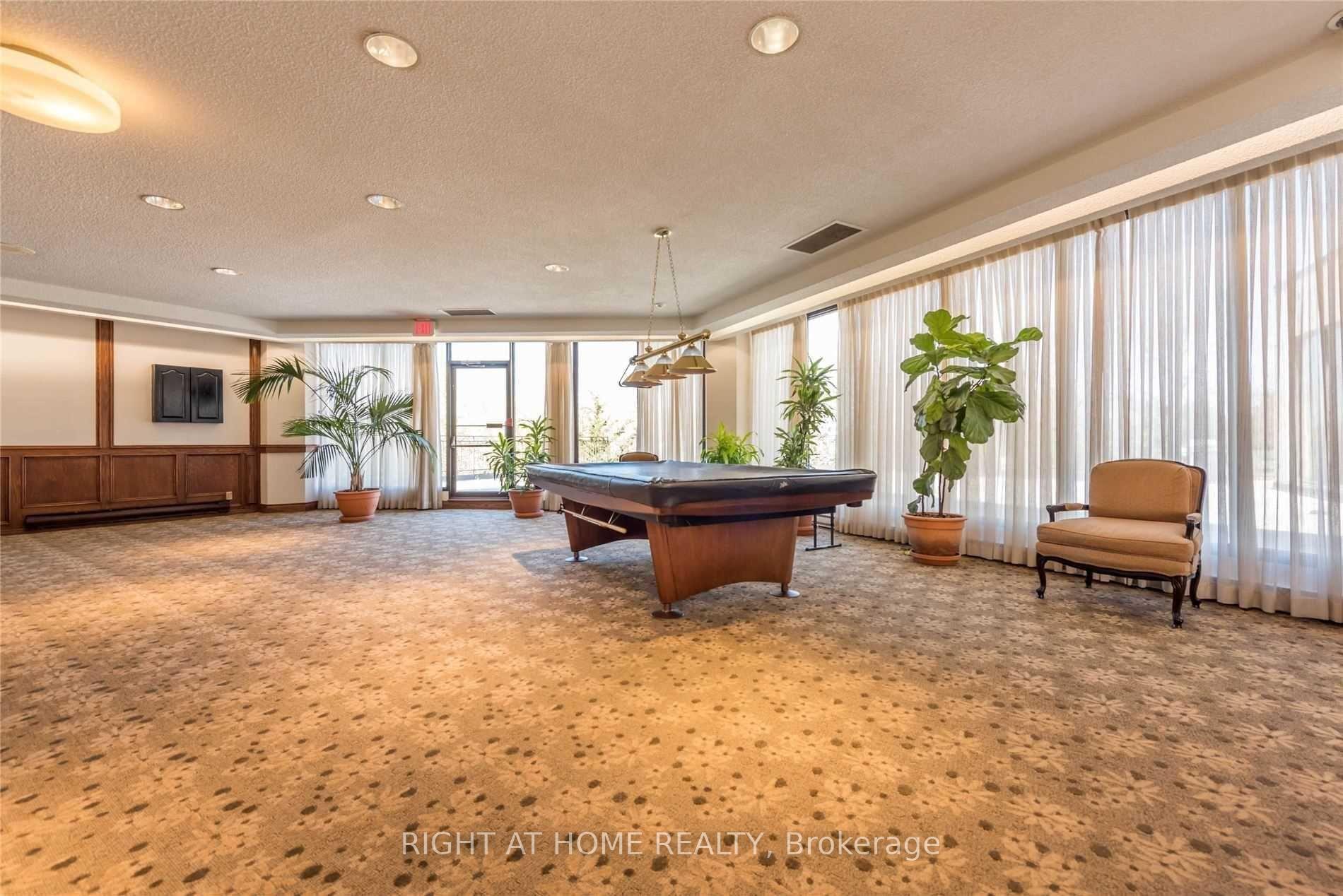 2 Bedrooms Condo at 296 Mill, Toronto For sale