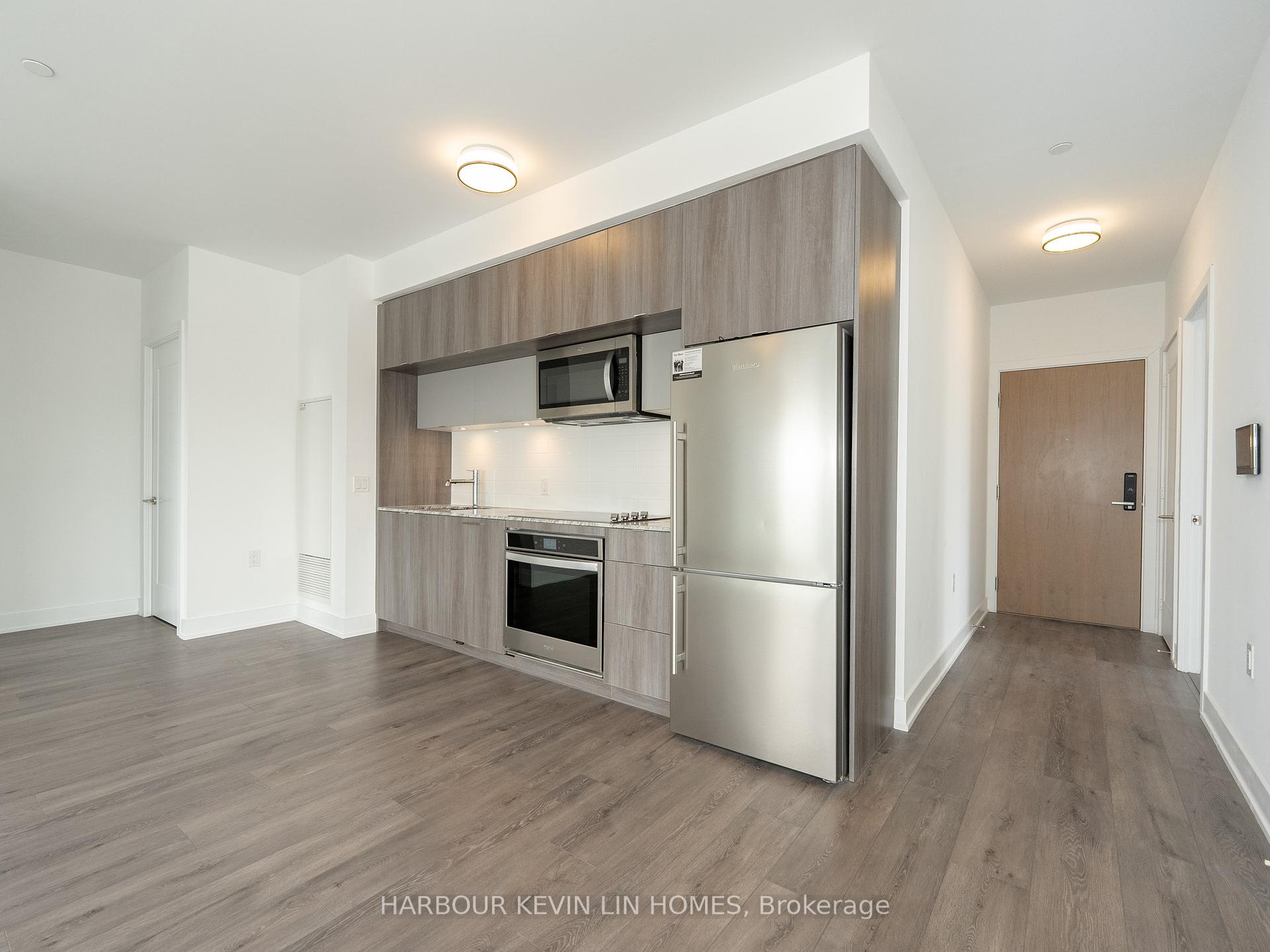 2 Bedrooms Condo at 575 Bloor, Toronto For sale