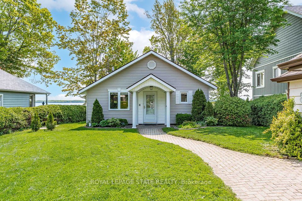 2703 Lakeside Drive