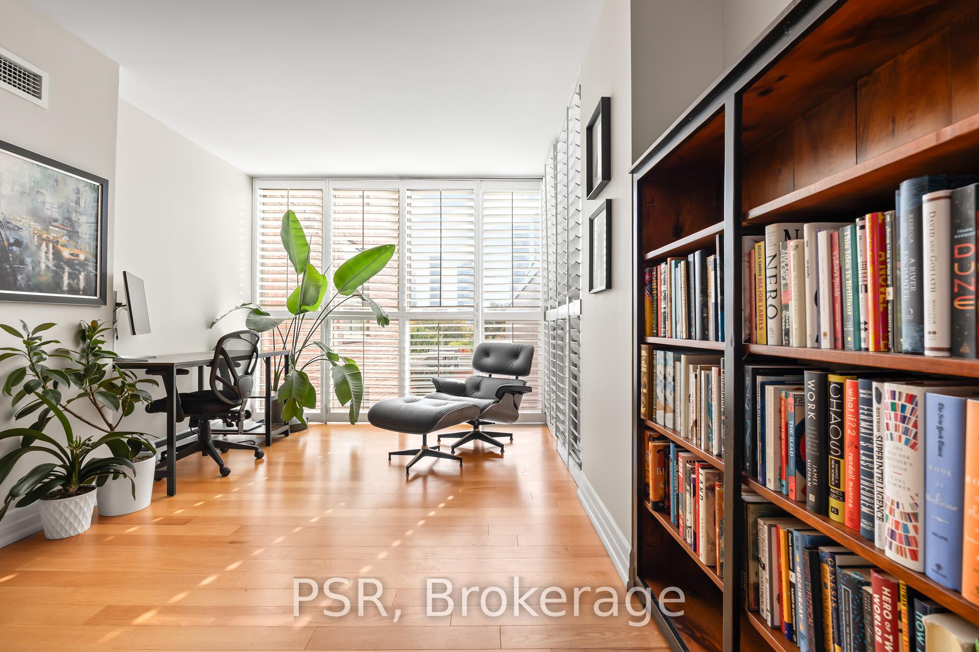 2 Bedrooms Condo at 95 Lombard, Toronto For sale