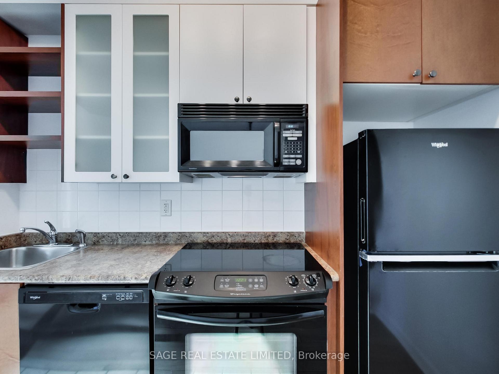 1 Bedroom Condo at 600 Fleet, Toronto For sale