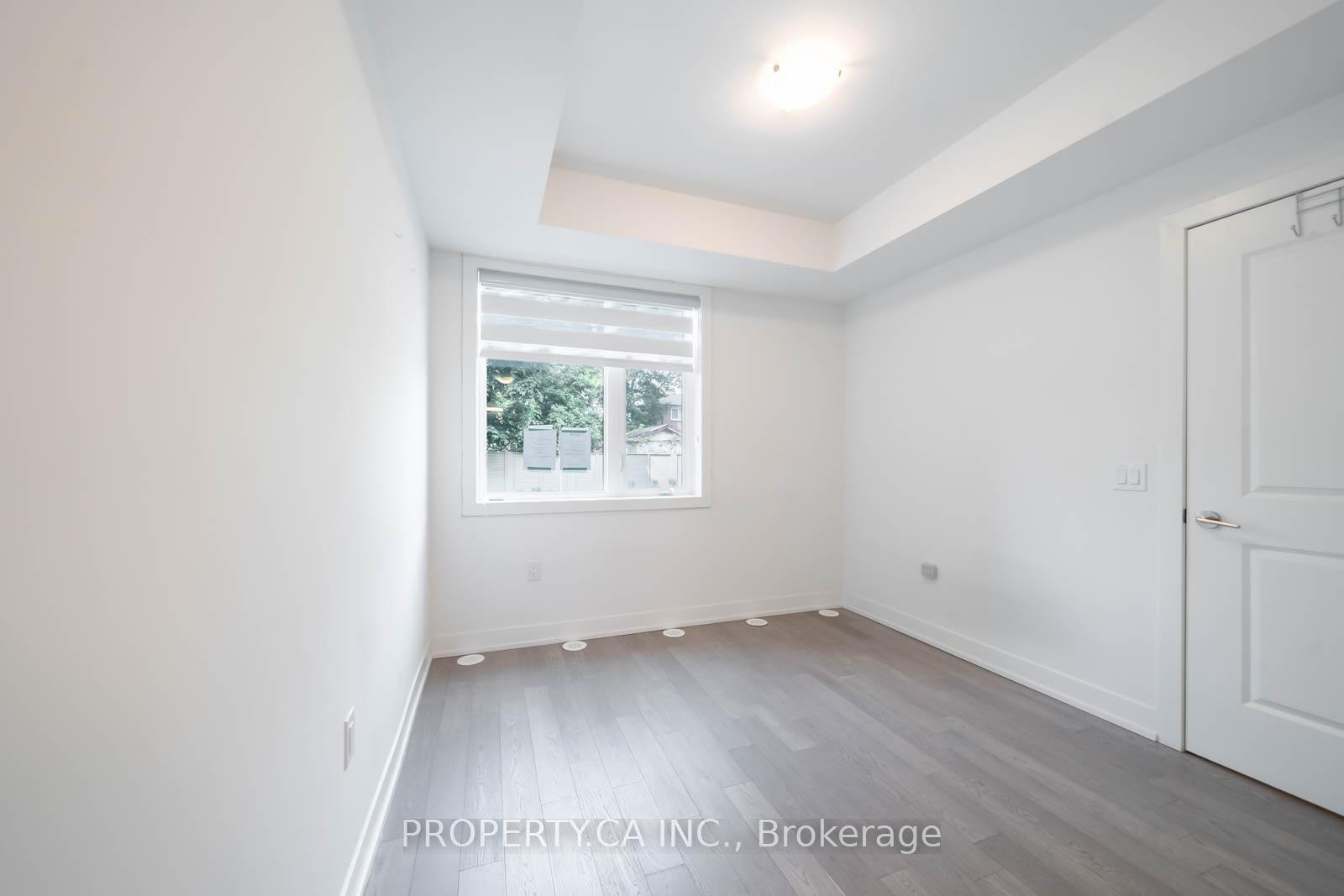 2 Bedrooms Condo at 1115 Douglas McCurdy, Mississauga For sale