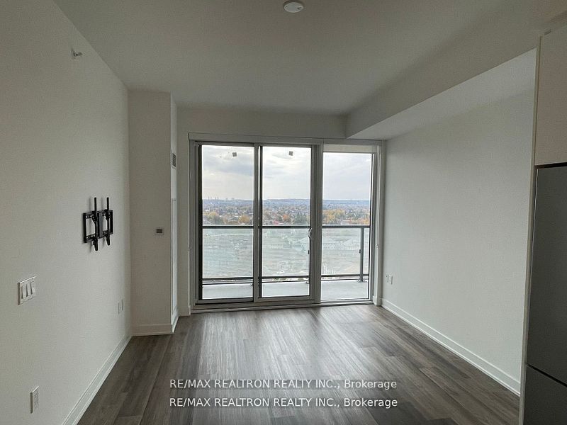 85 Oneida Crescent, #1401