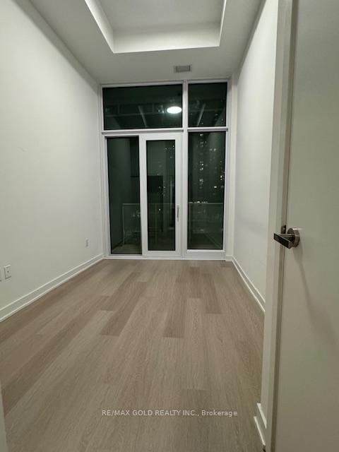2 Bedrooms Condo at 3883 Quartz,  Mississauga For sale