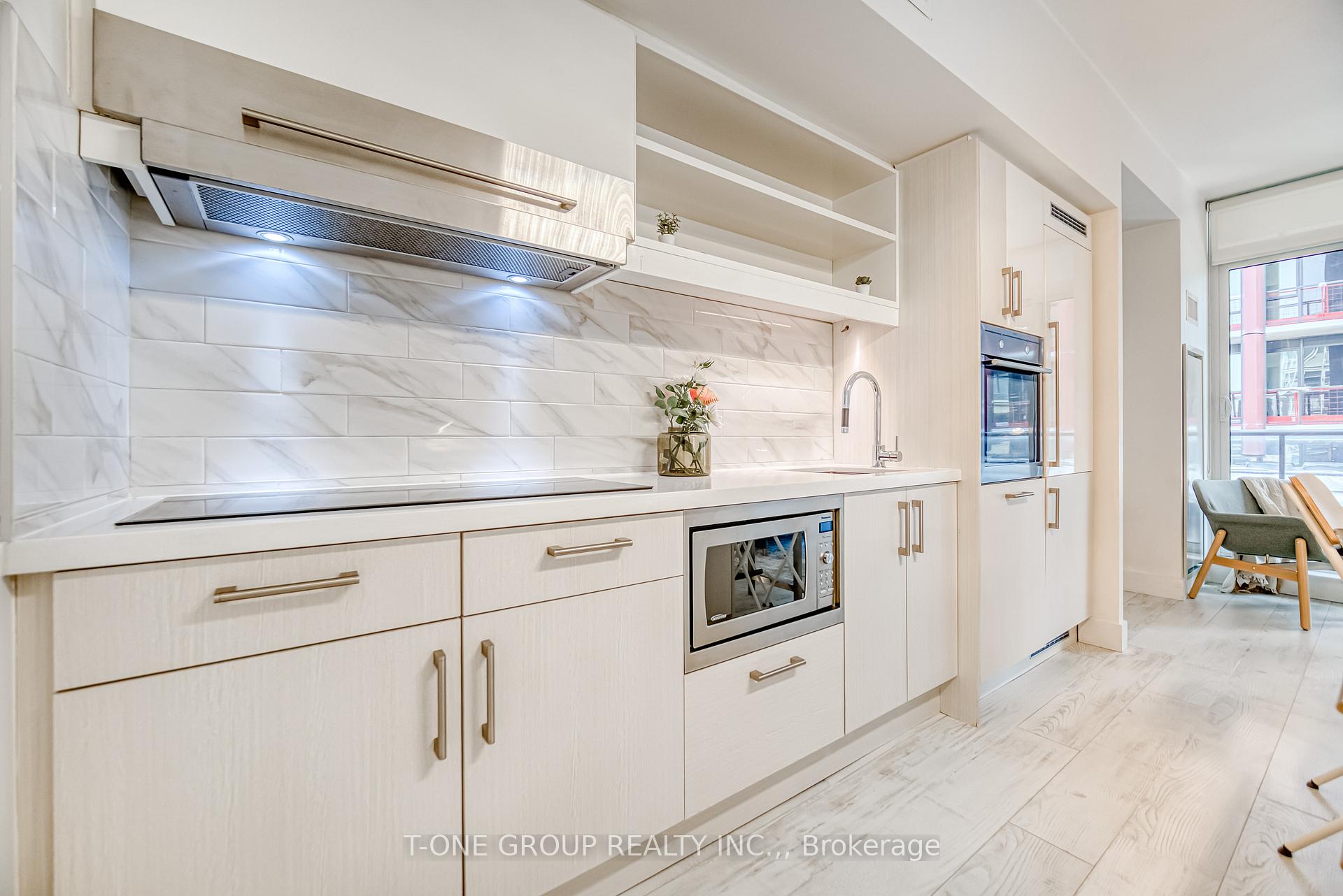 1 Bedroom Condo at 39 Sherbourne, Toronto For sale