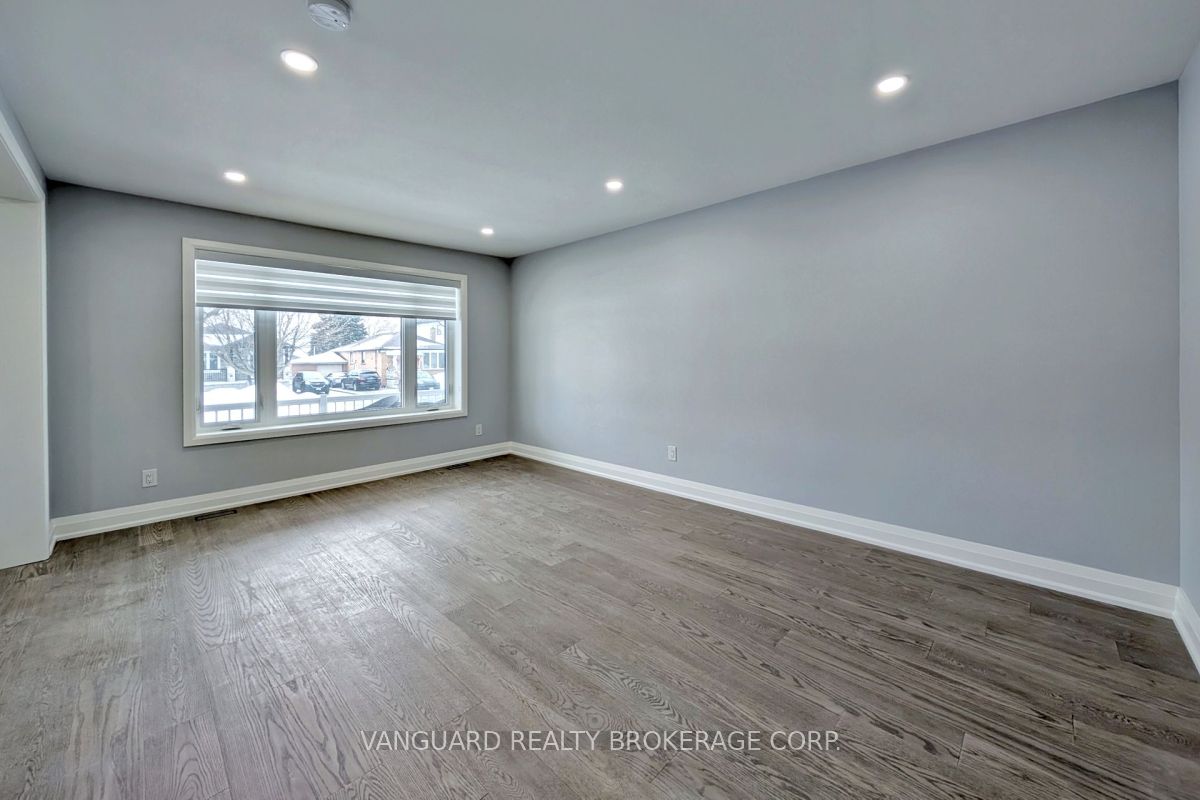 14 Bradfield Avenue