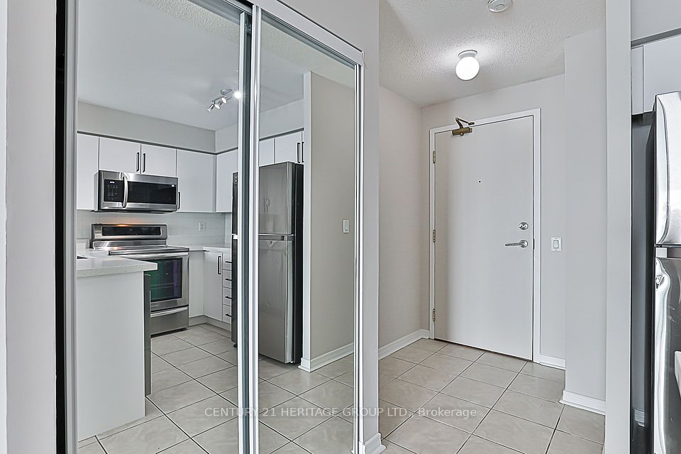 #1207 - 23 Oneida Crescent, Richmond Hill, ON L4B 0A2