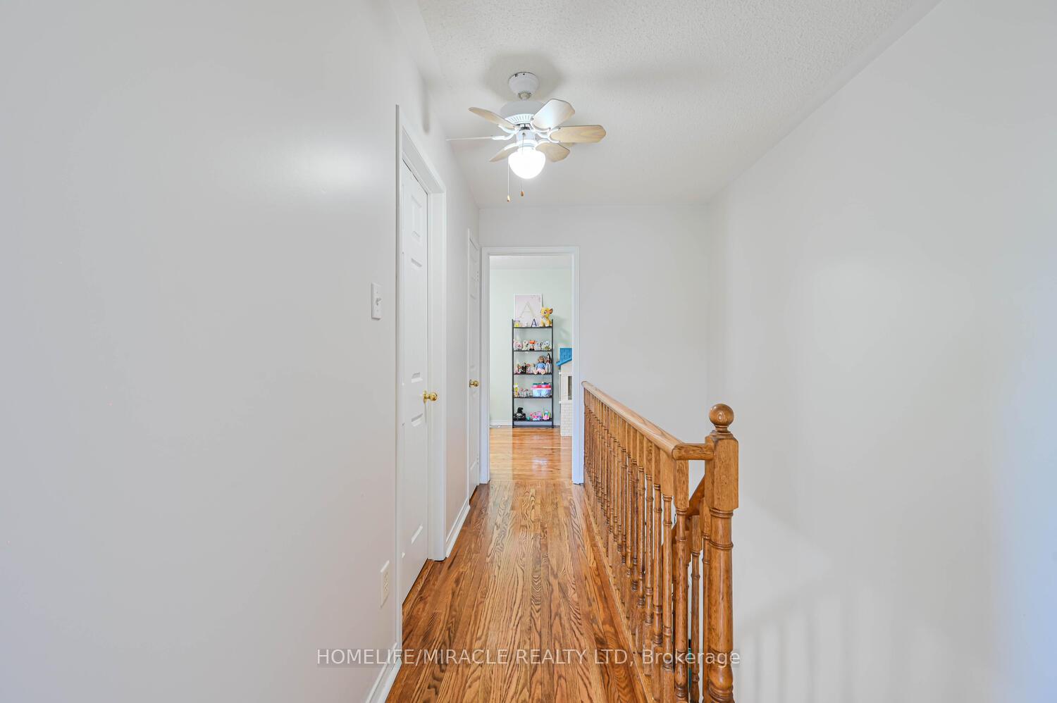 2 Bedrooms Condo at 5255 Guildwood, Mississauga For sale