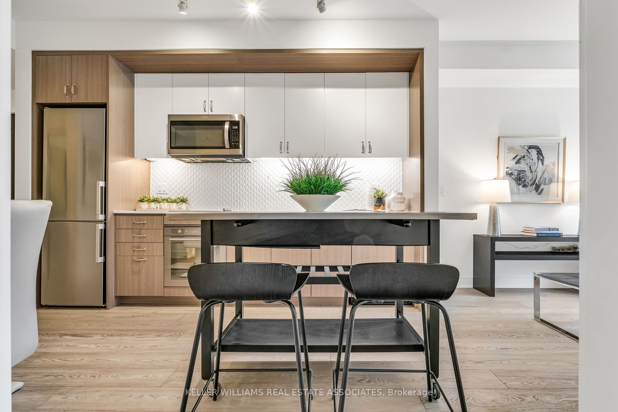 1575 Lakeshore Road W, #231
