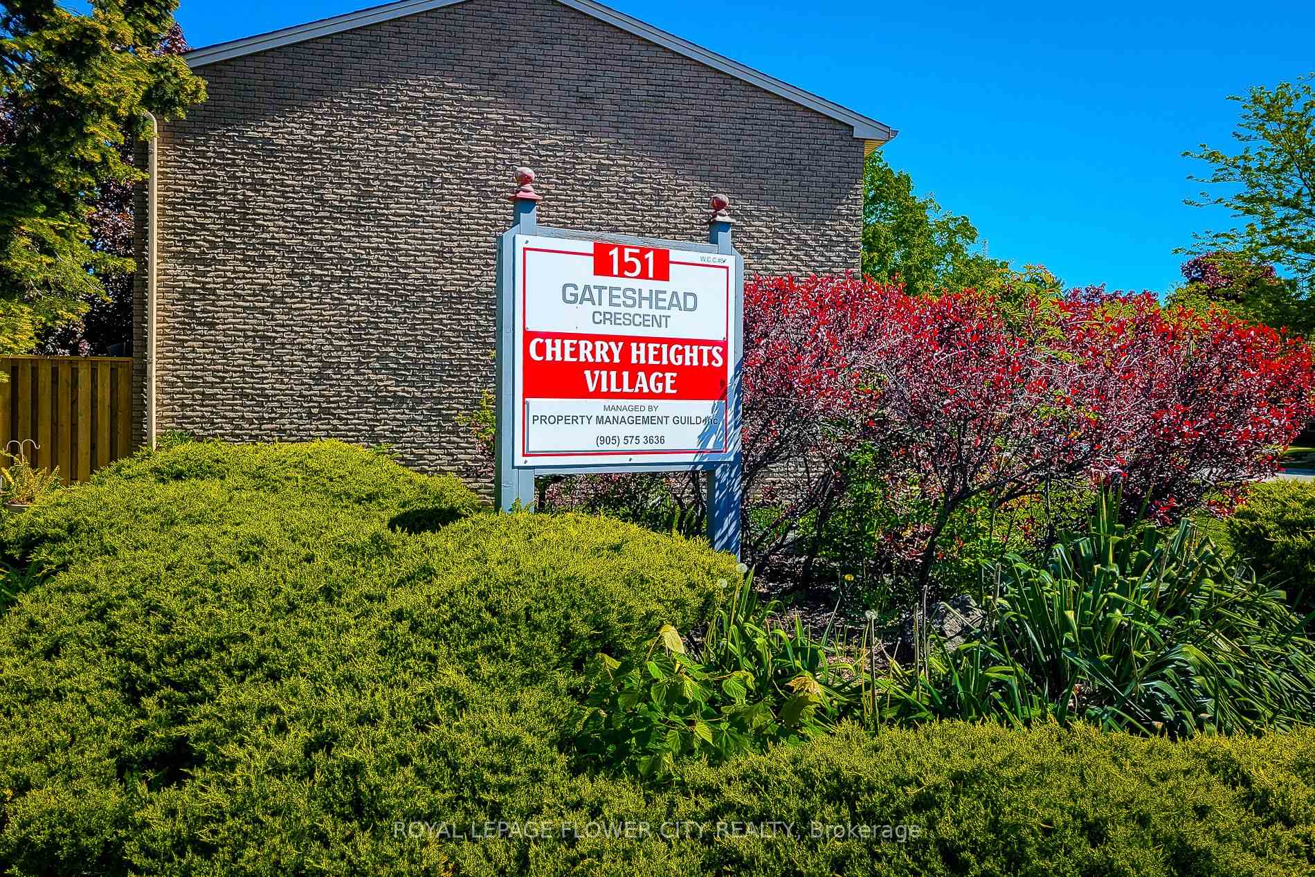 3 Bedrooms Condo at 151 Gateshead, Hamilton For sale
