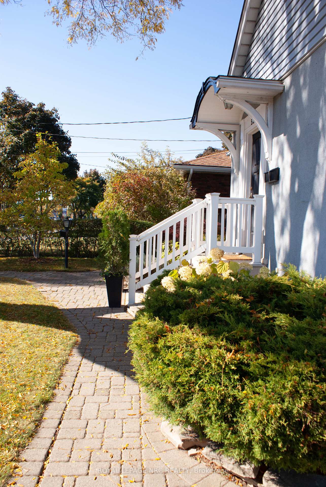 553 Carlton Street, St. Catharines, ON L2M 4X6