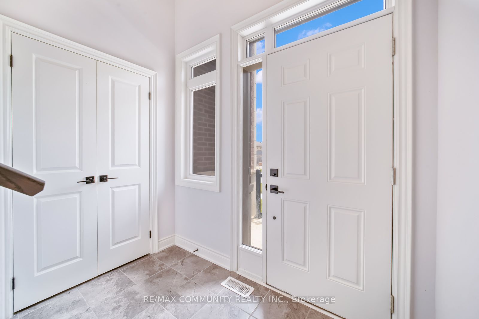 16 Alan Williams Trail