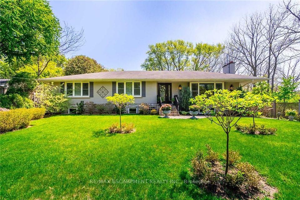 4306 Lakeshore