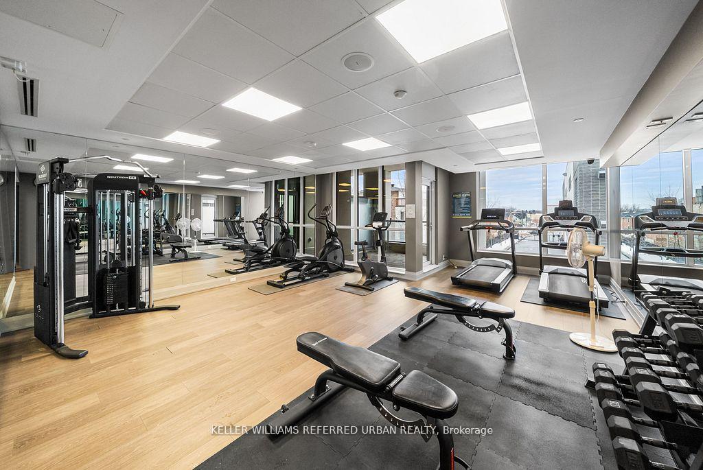 2 Bedrooms Condo at 8 Trent, Toronto For sale