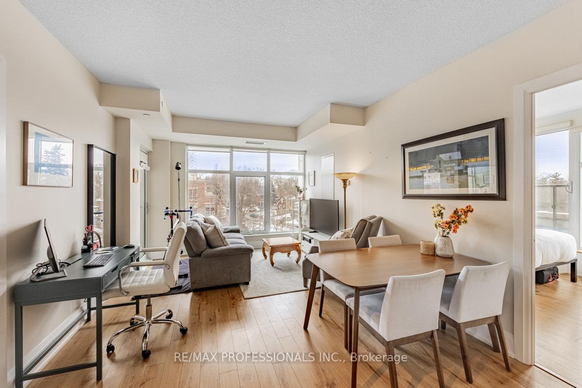 2 Bedrooms Condo at 2 Old Mill,  Toronto For sale