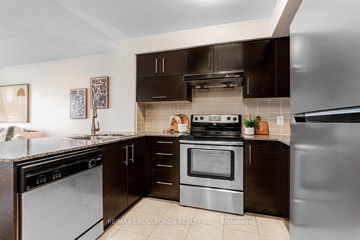 253 South Park Road, #909