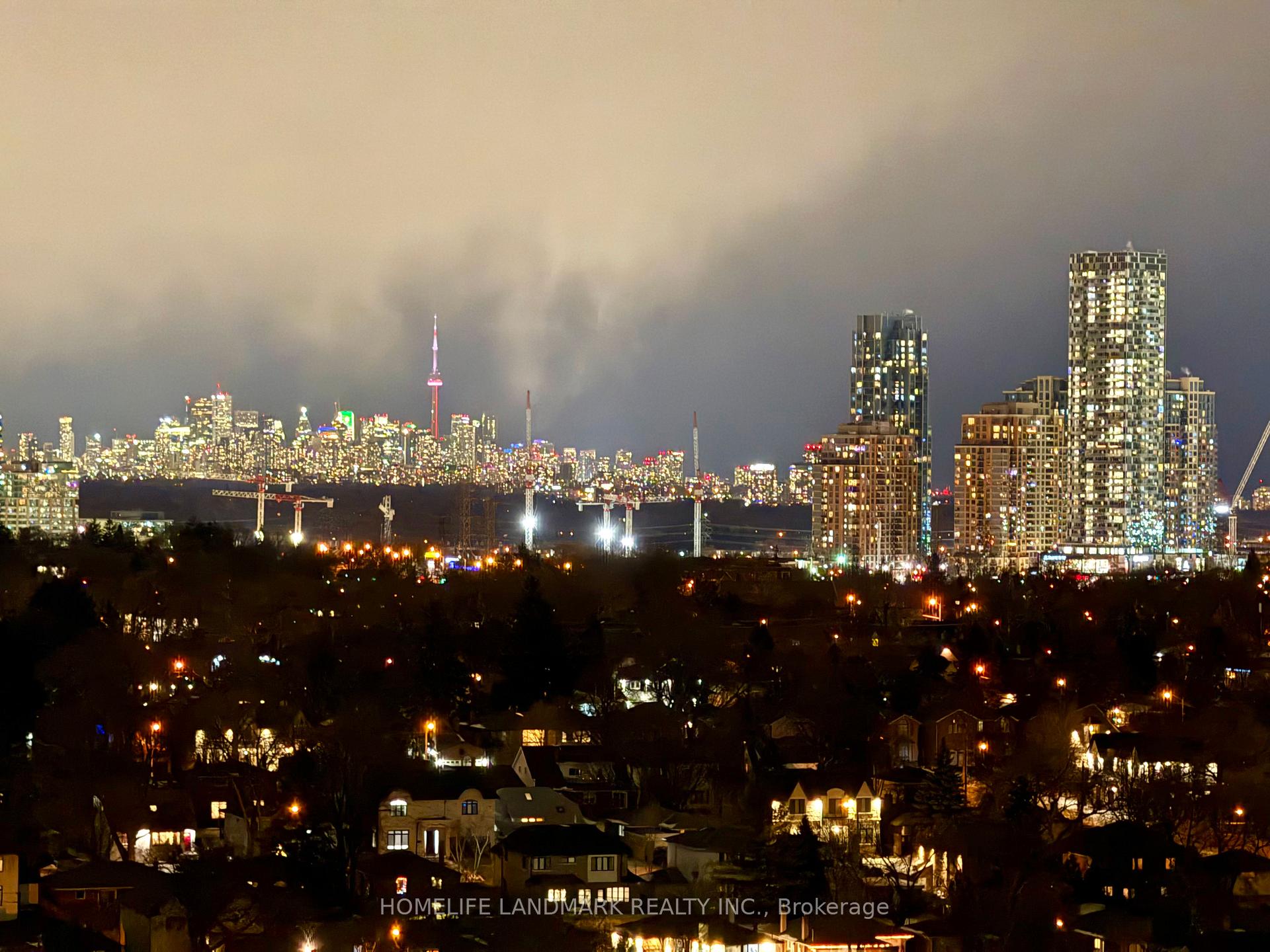 2 Bedrooms Condo at 1 Valhalla Inn, Toronto For sale