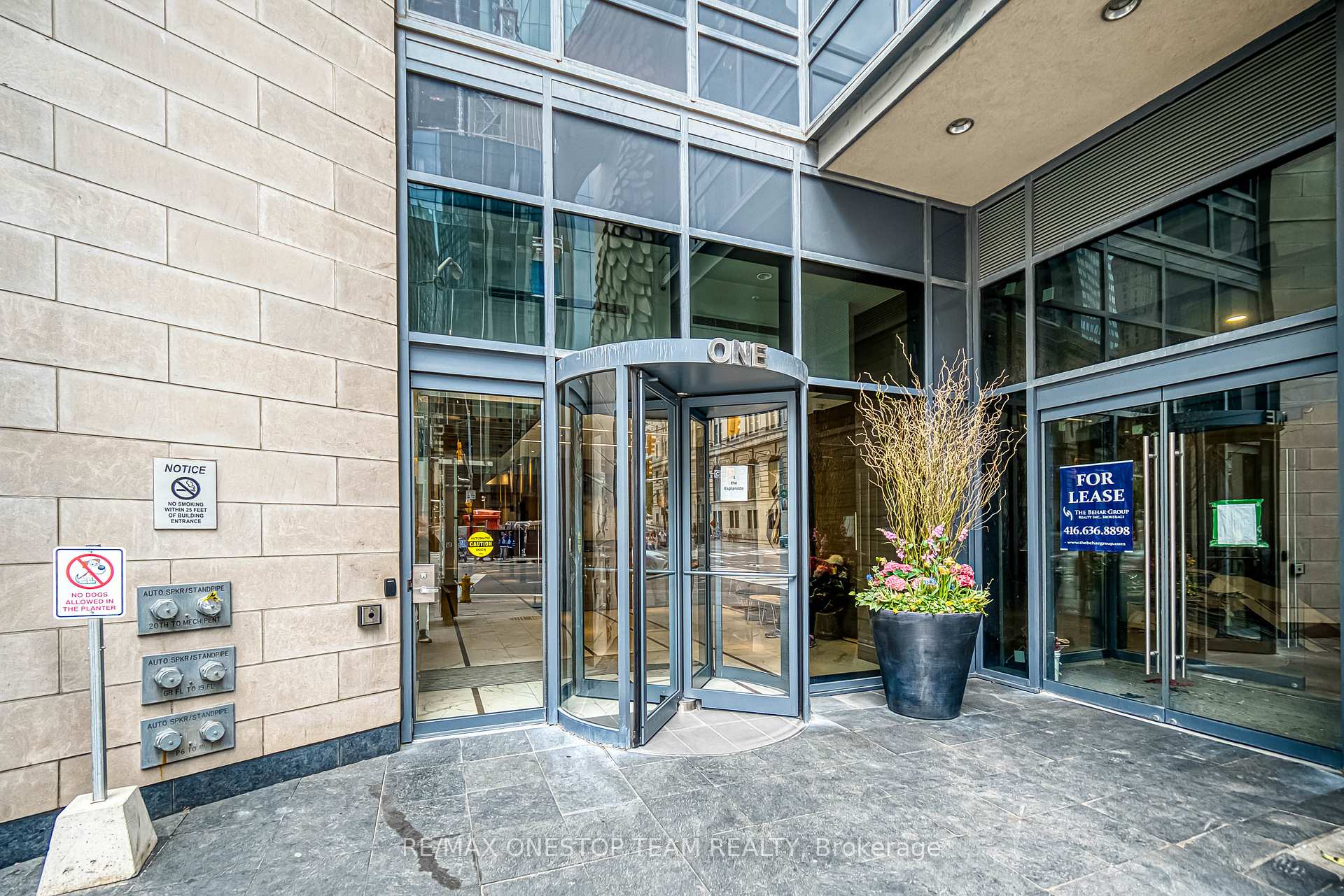 2 Bedrooms Co-op at 1 The Esplanade, Toronto For sale
