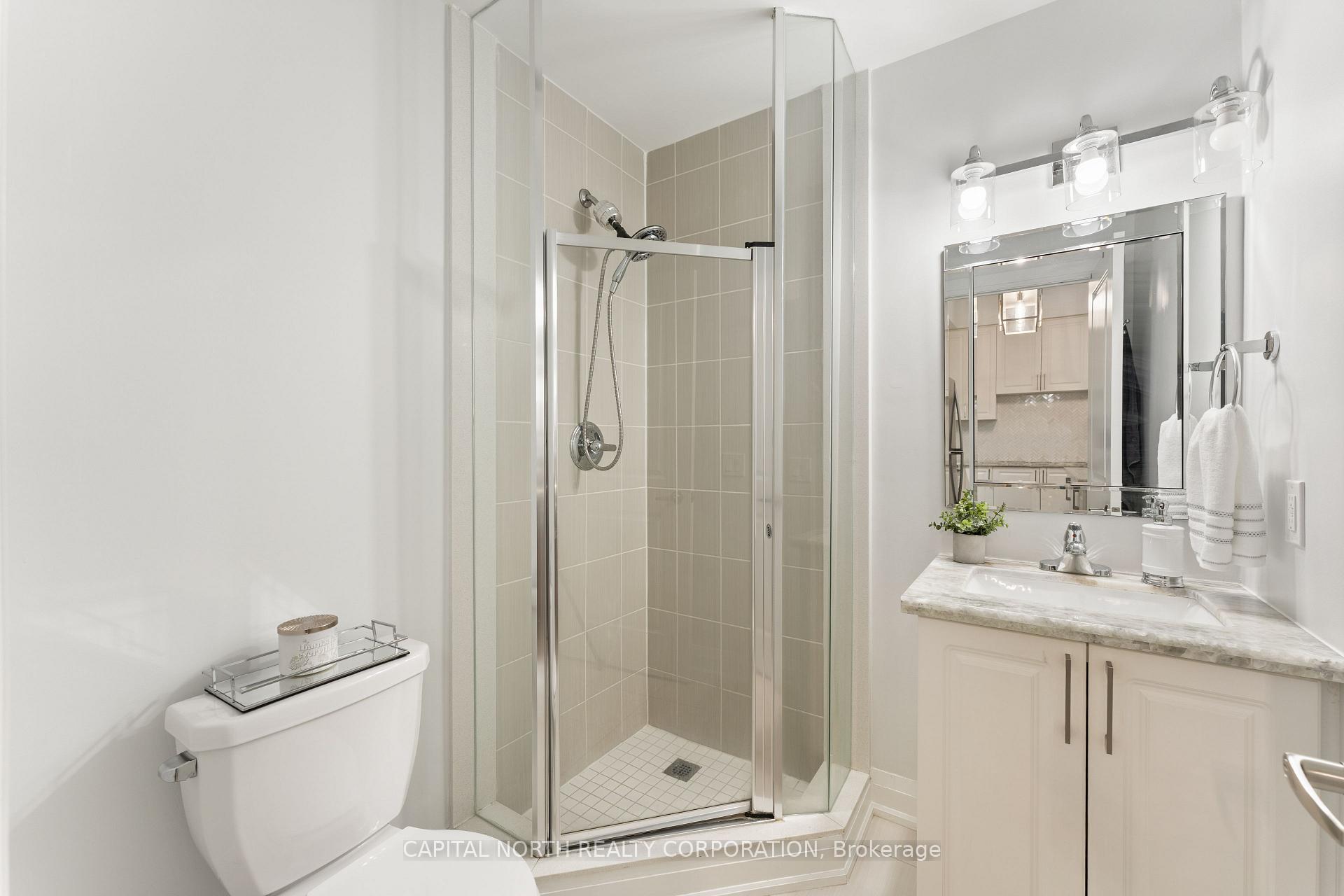 3 Bedrooms Condo at 5289 Highway 7, Vaughan For sale