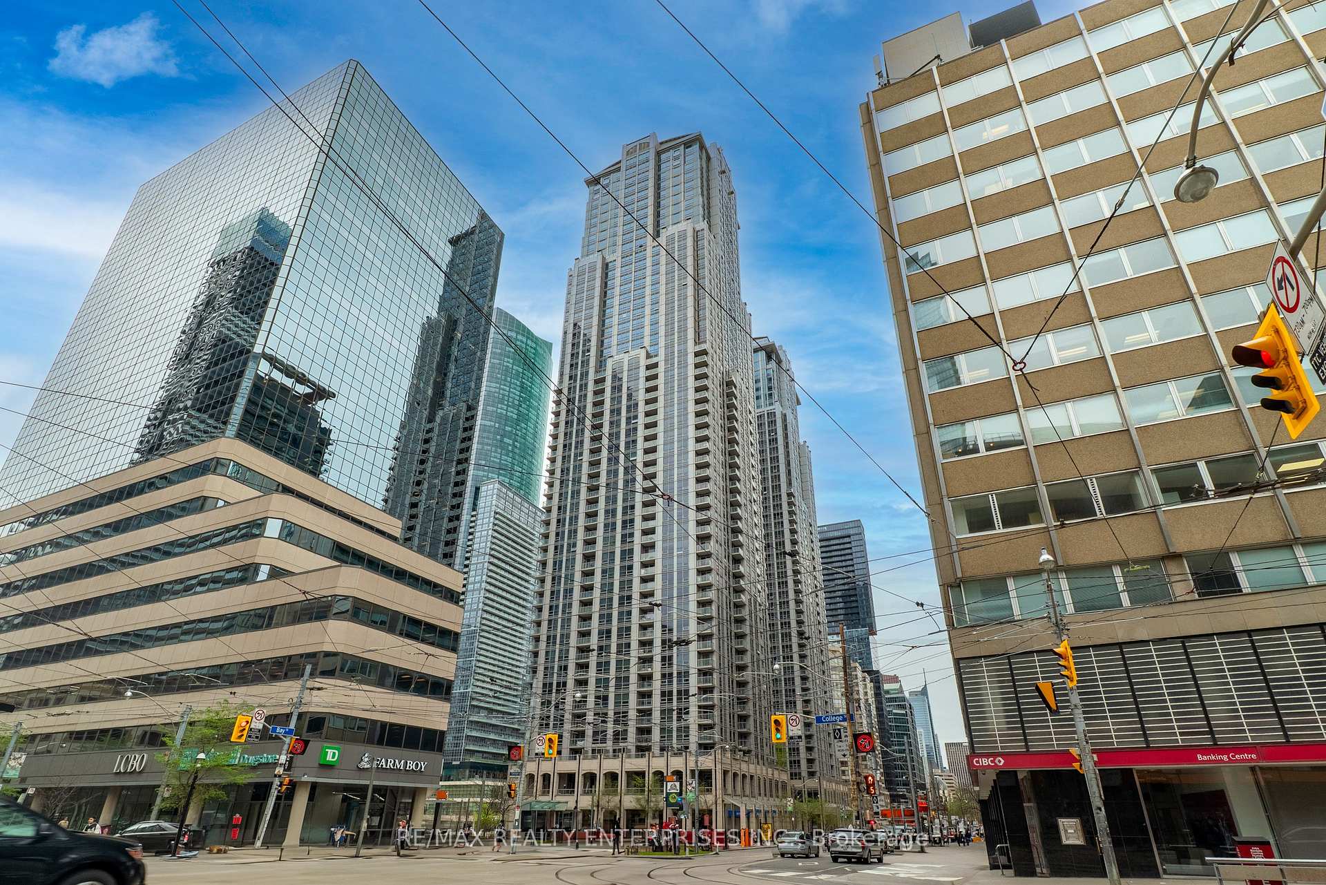 2 Bedrooms Condo at 763 Bay, Toronto For sale