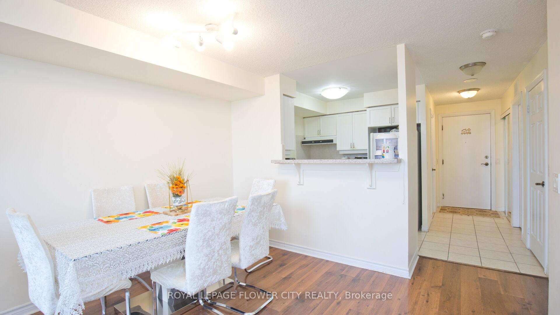2 Bedrooms Condo at 700 Humberwood, Toronto For sale