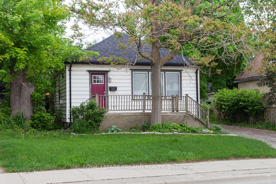 253 Riverside Drive, London North, ON N6H 1E8
