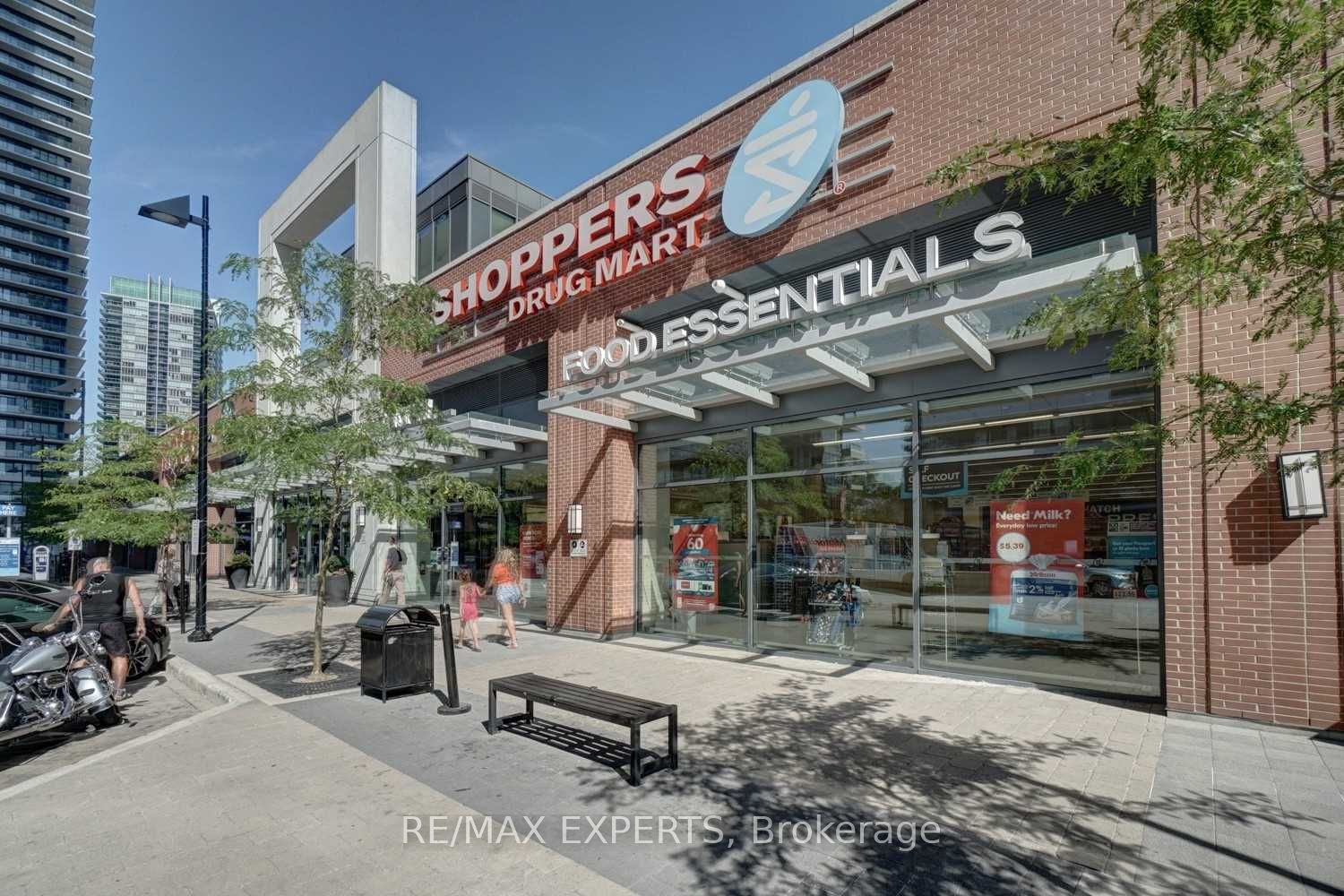 2220 Lake Shore Boulevard W, #608