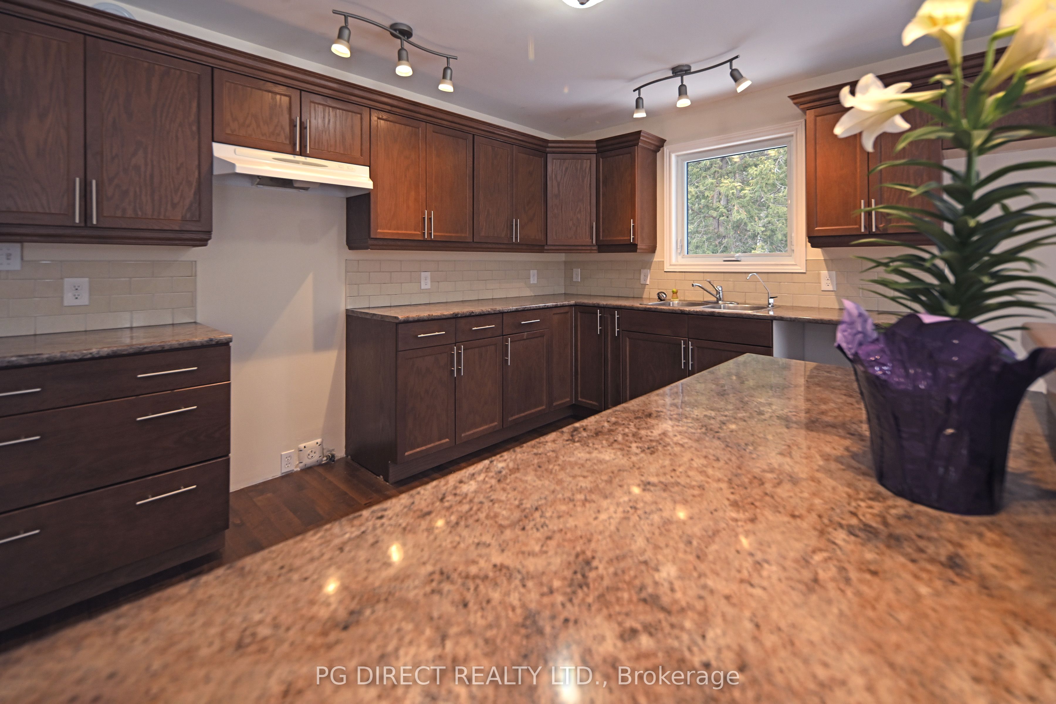 750 Tower Drive, North Bay, ON P1B 8G2