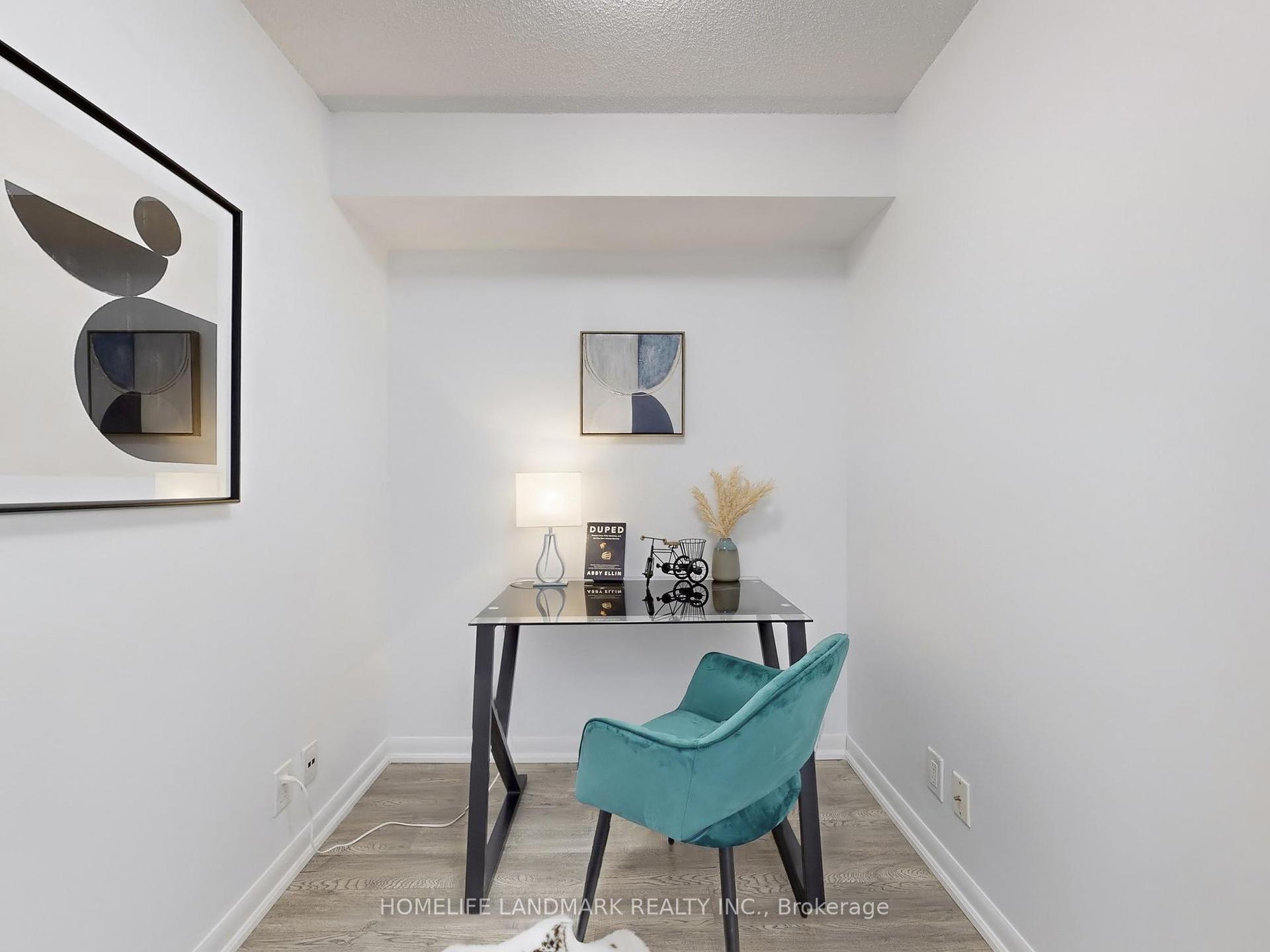 2 Bedrooms Condo at 190 Borough, Toronto For sale
