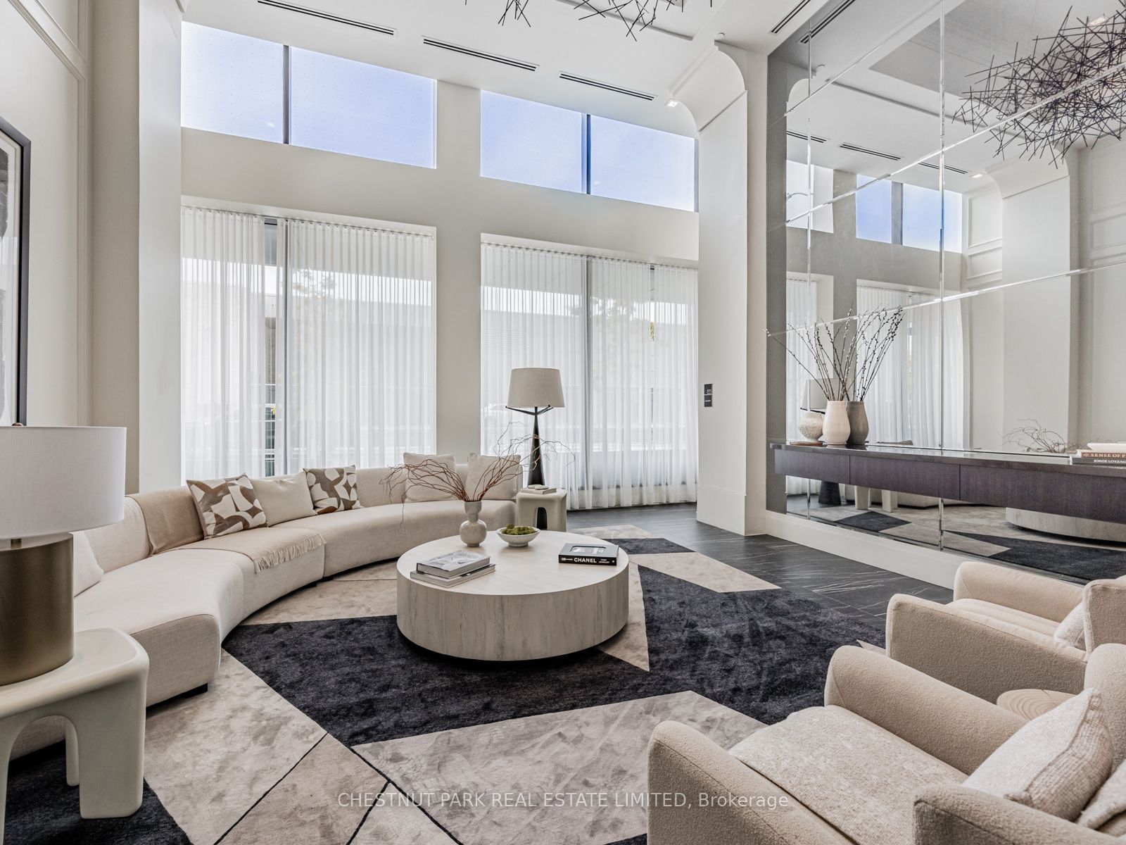 #425 - 33 Frederick Todd Way, Toronto, ON M4G 0C9