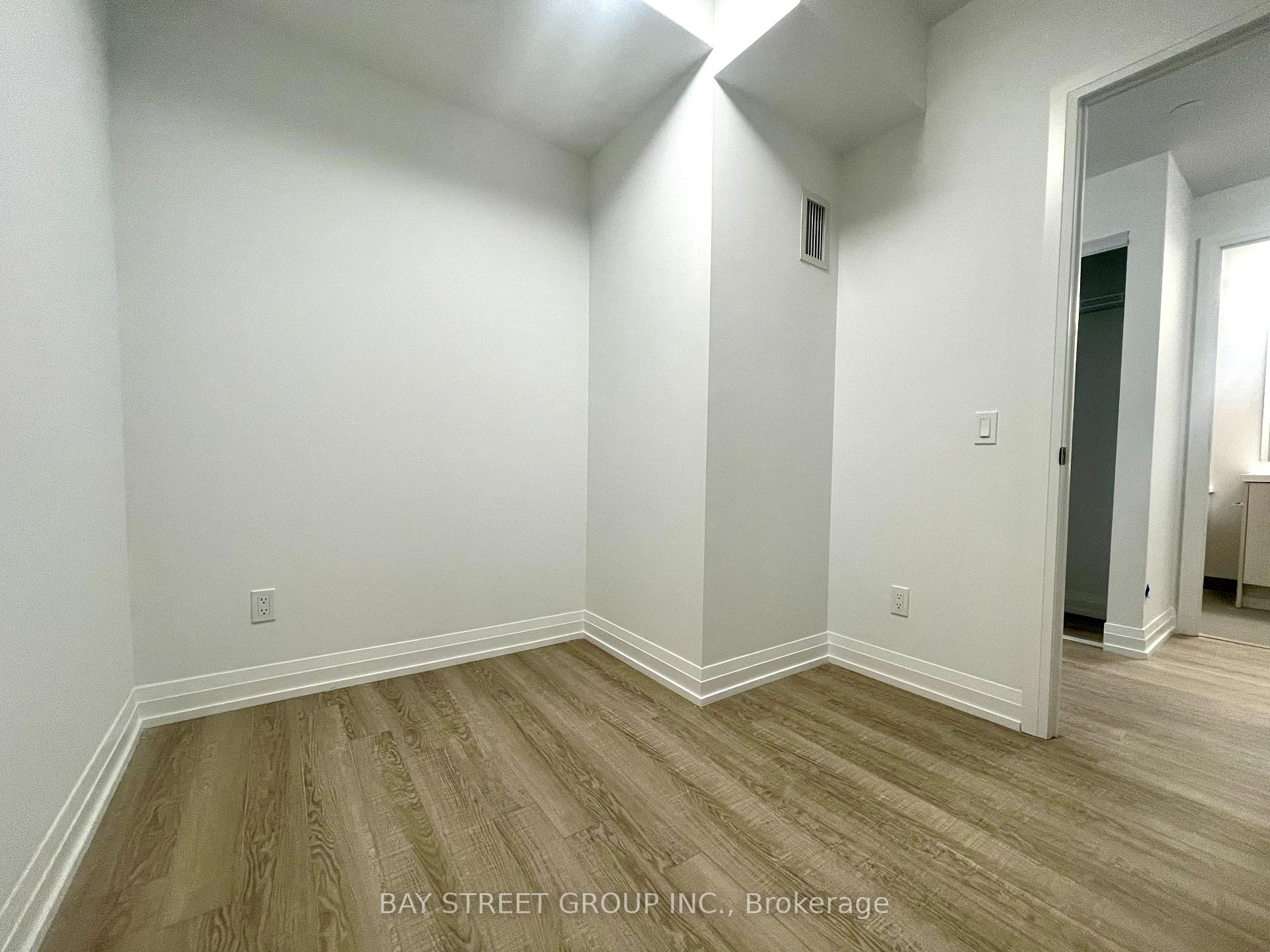 2 Bedrooms Condo at 286 Main, Toronto For sale