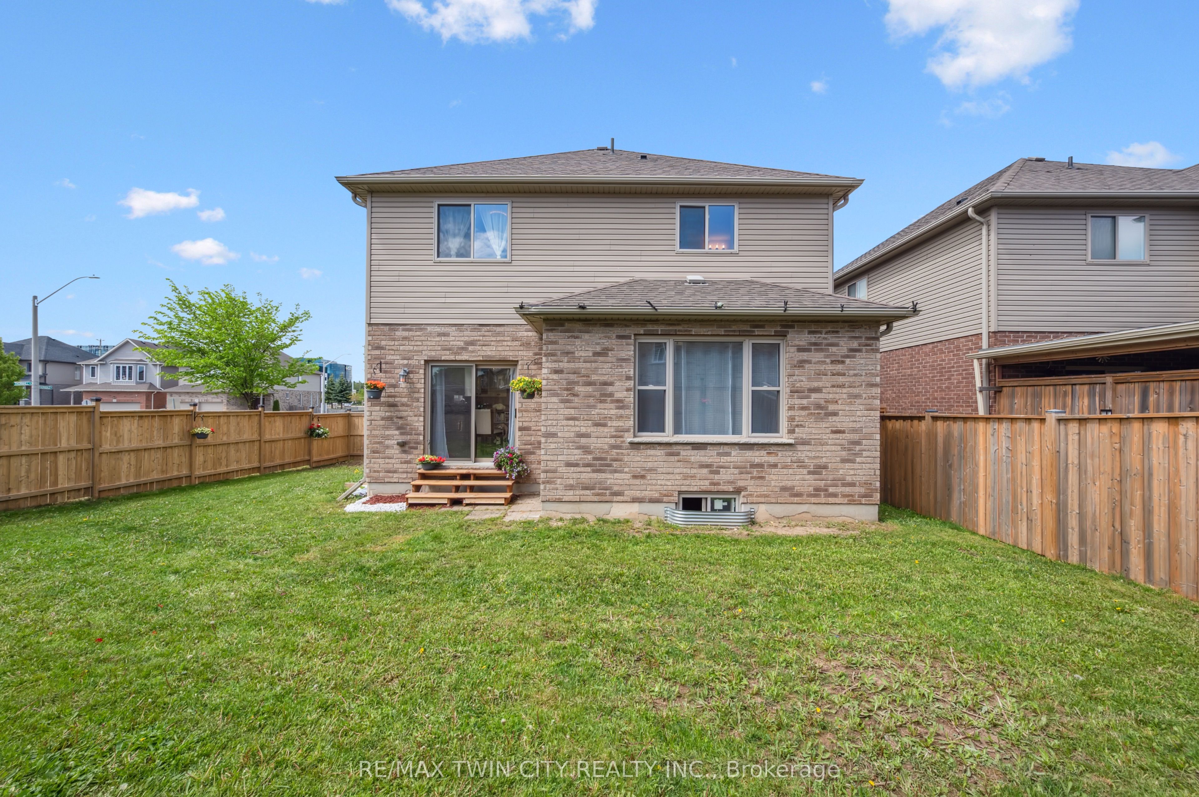 450 Applegate Court