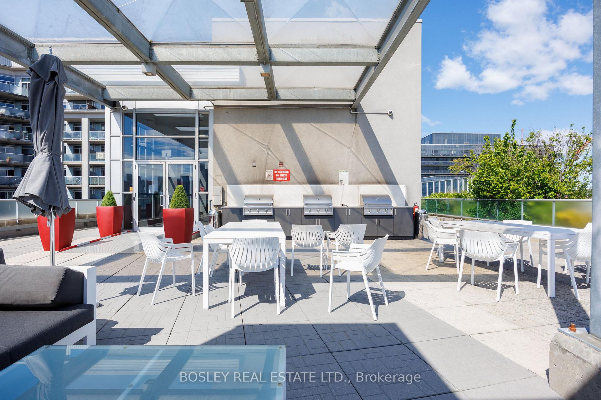 1 Bedroom Condo at 1 Shaw, Toronto For sale
