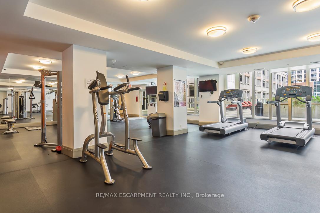 1 Bedroom Condo at 35 Bastion, Toronto For sale