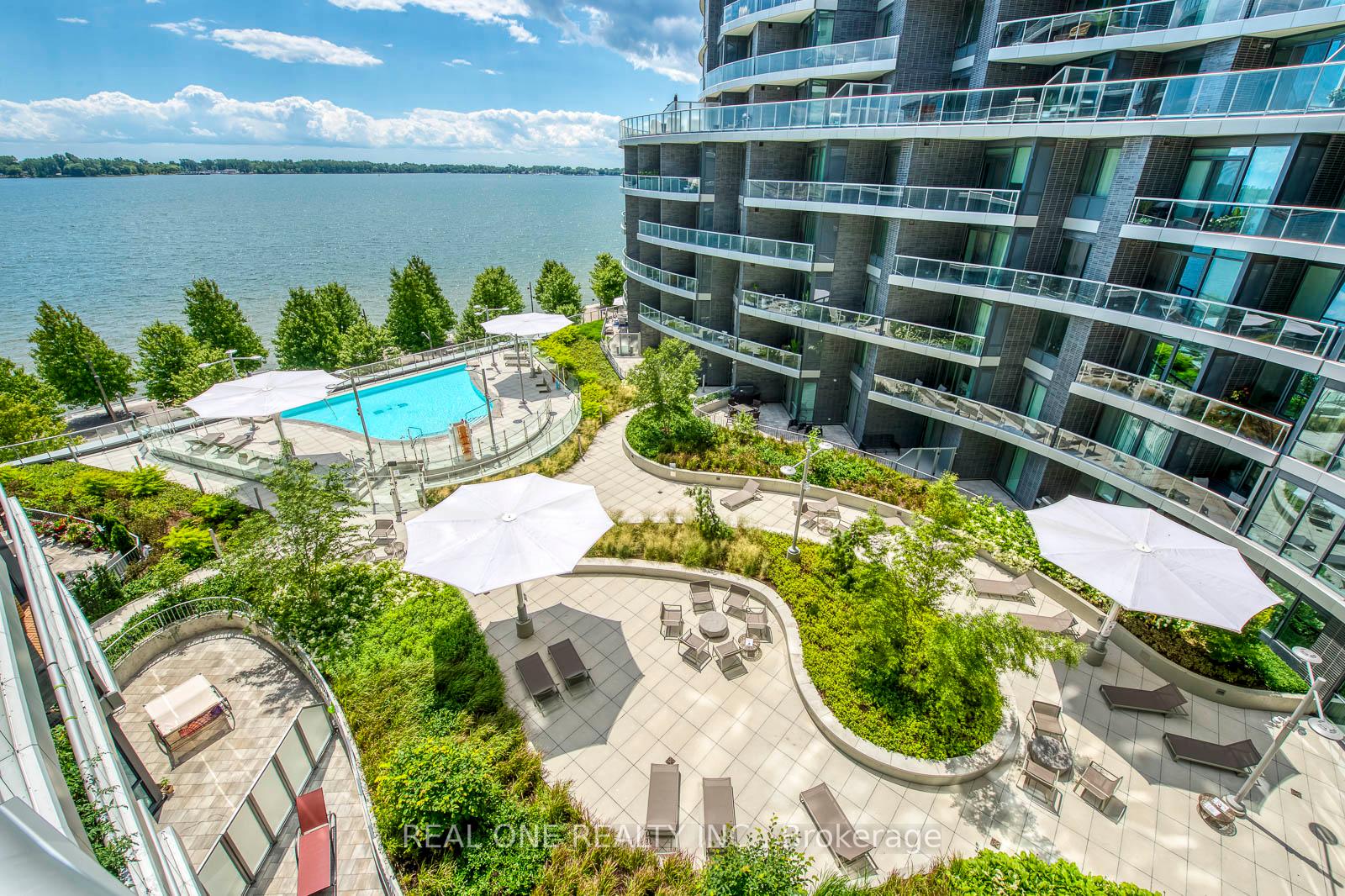 2 Bedrooms Condo at 1 Edgewater, Toronto For sale