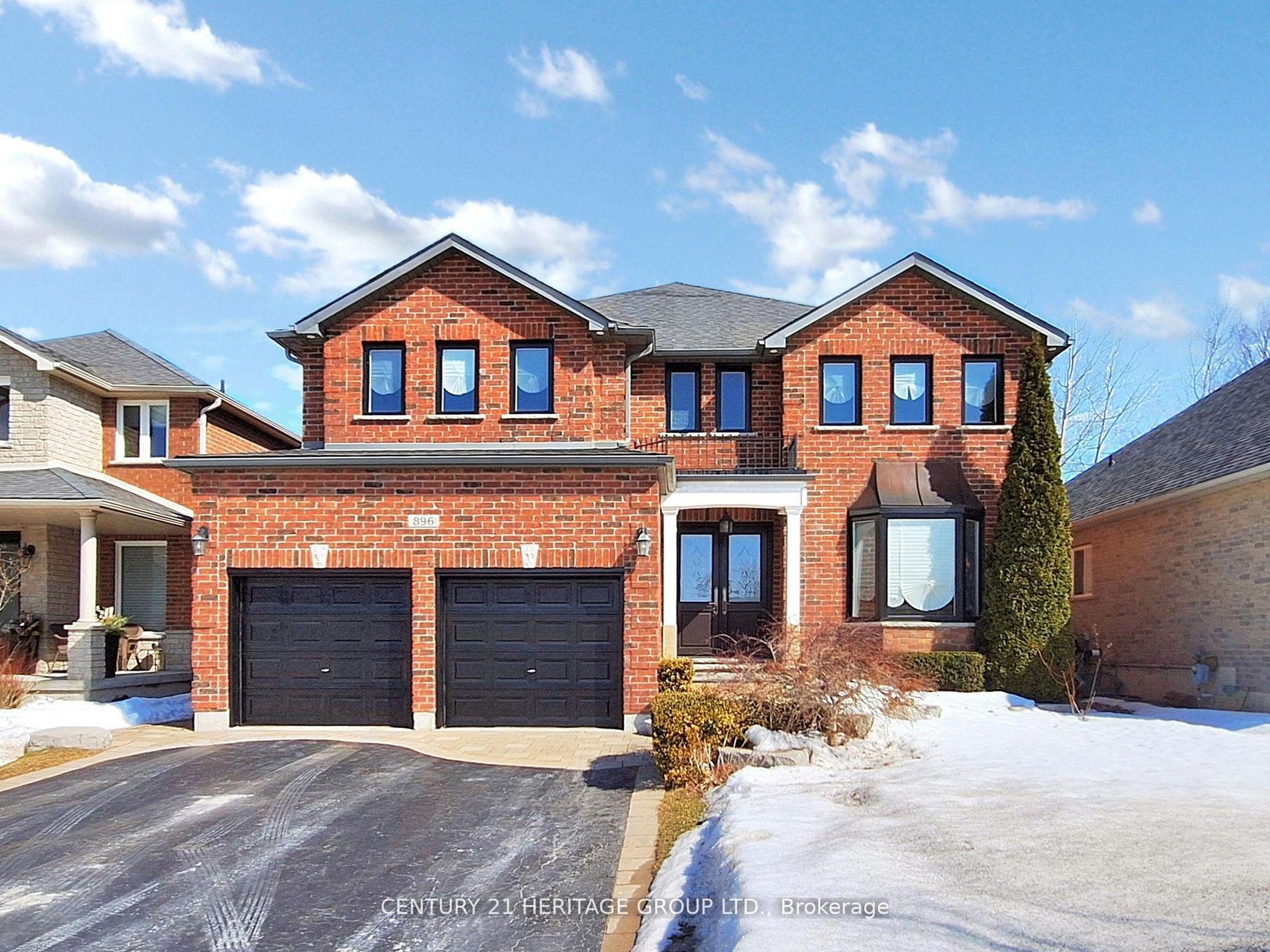 896 Booth Avenue, Innisfil, ON L9S 0A5