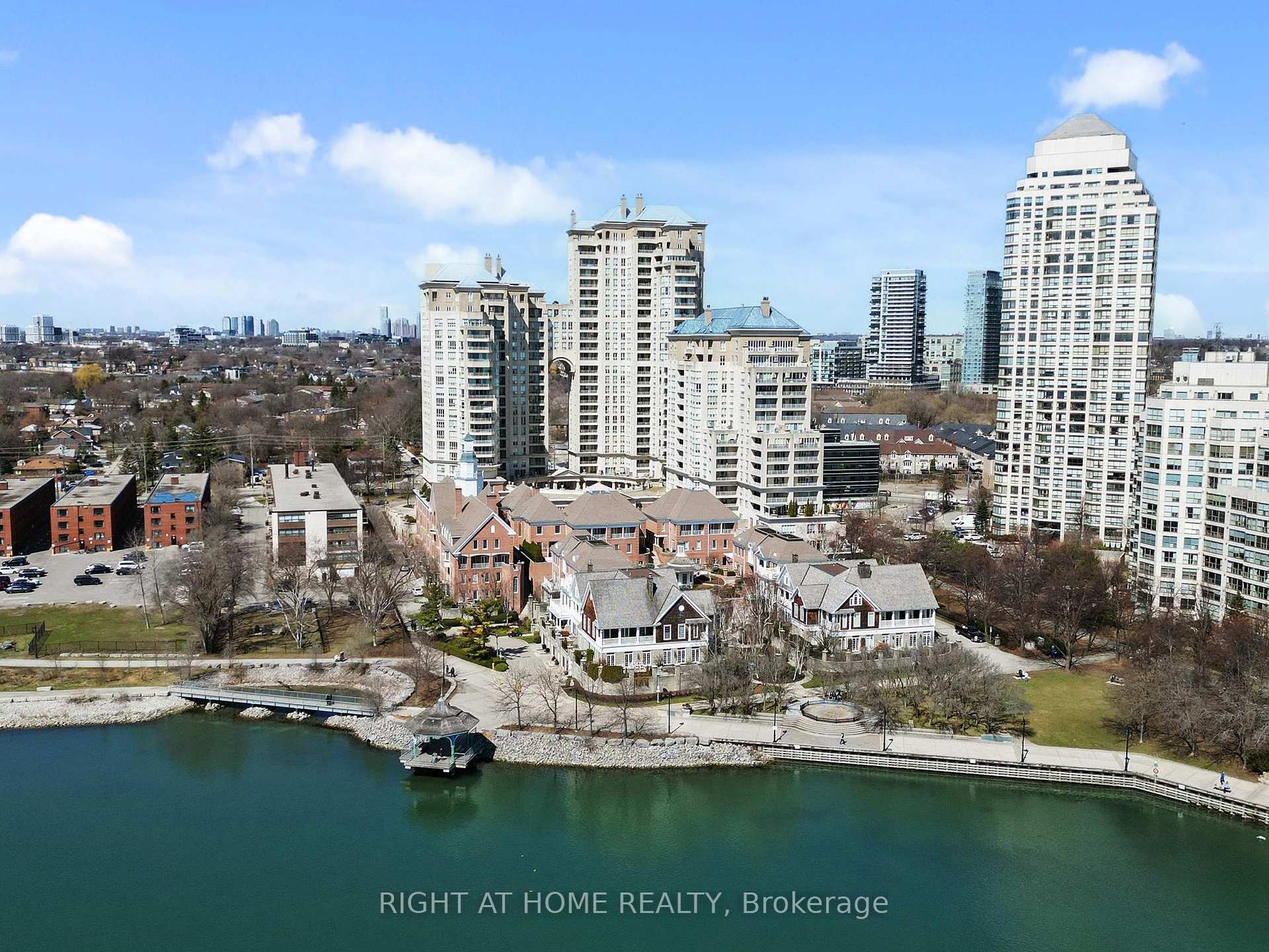 2 Bedrooms Condo at 2287 Lake Shore, Toronto For sale