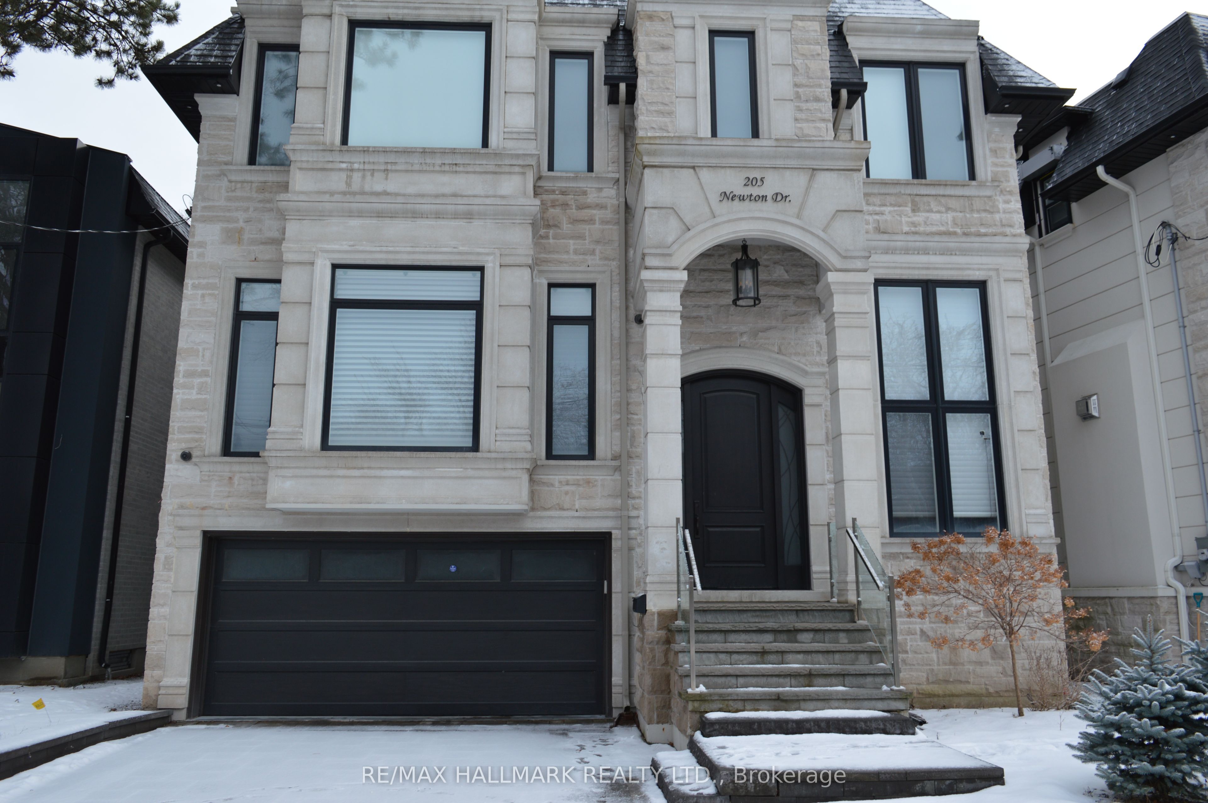 #Lower - 205 Newton Drive, Toronto, ON M2M 2P2