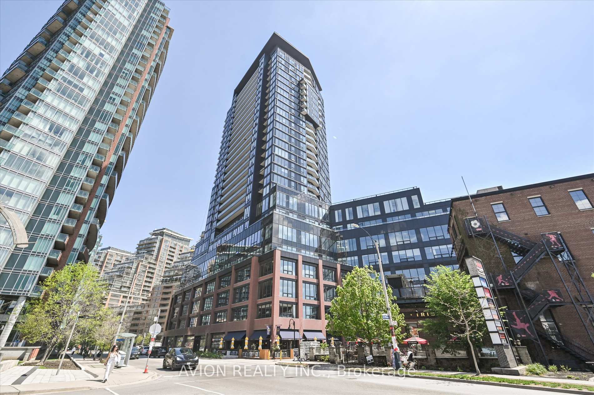 4 Bedrooms Condo at 135 East Liberty, Toronto For sale